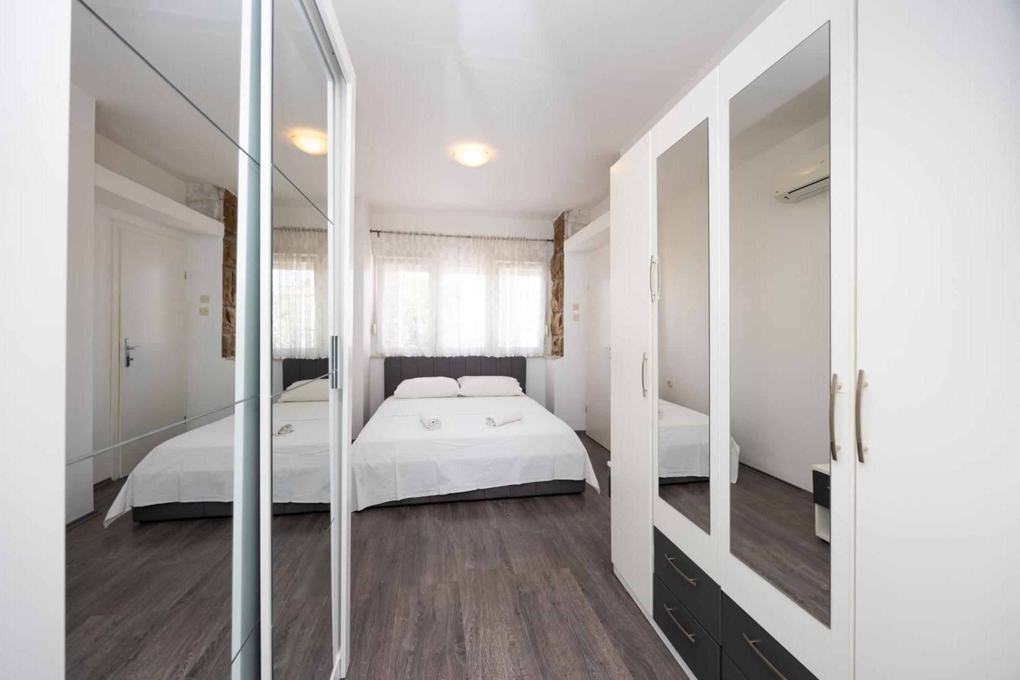 Apartments Marija Сплит Экстерьер фото